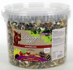 Esve Eekhoornvoer Knabbelmix Emmer 3 Kg.
